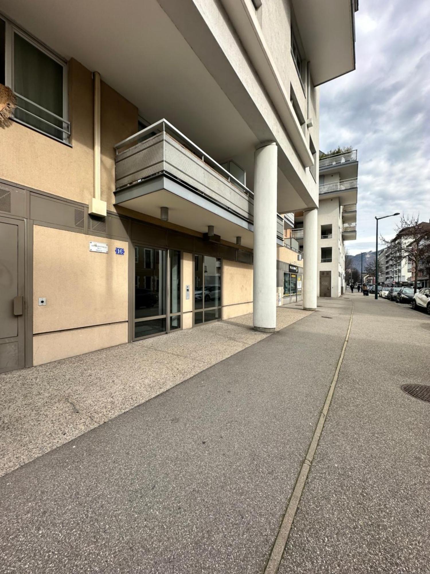 Annecy Gare Apartment ภายนอก รูปภาพ