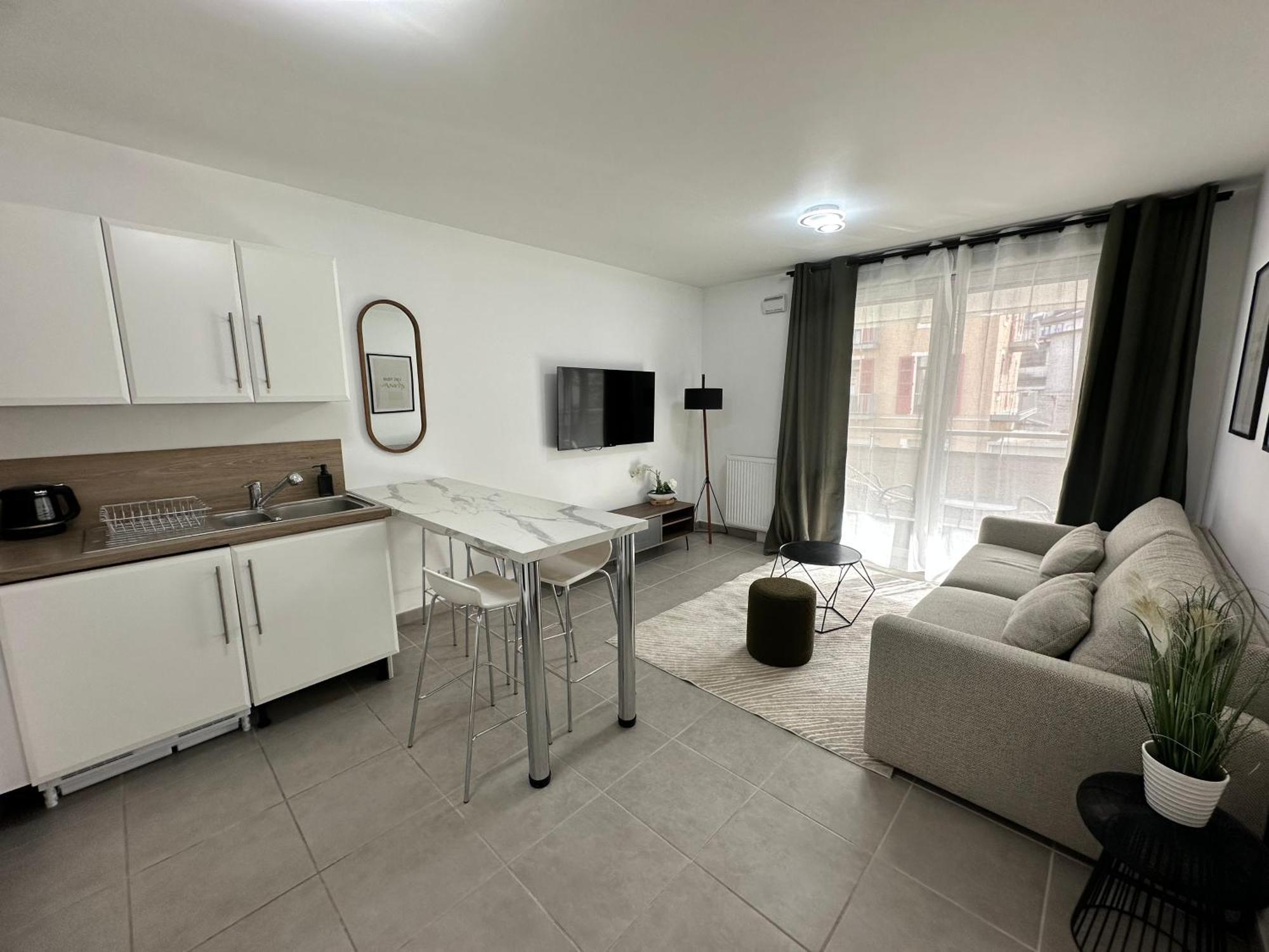 Annecy Gare Apartment ภายนอก รูปภาพ
